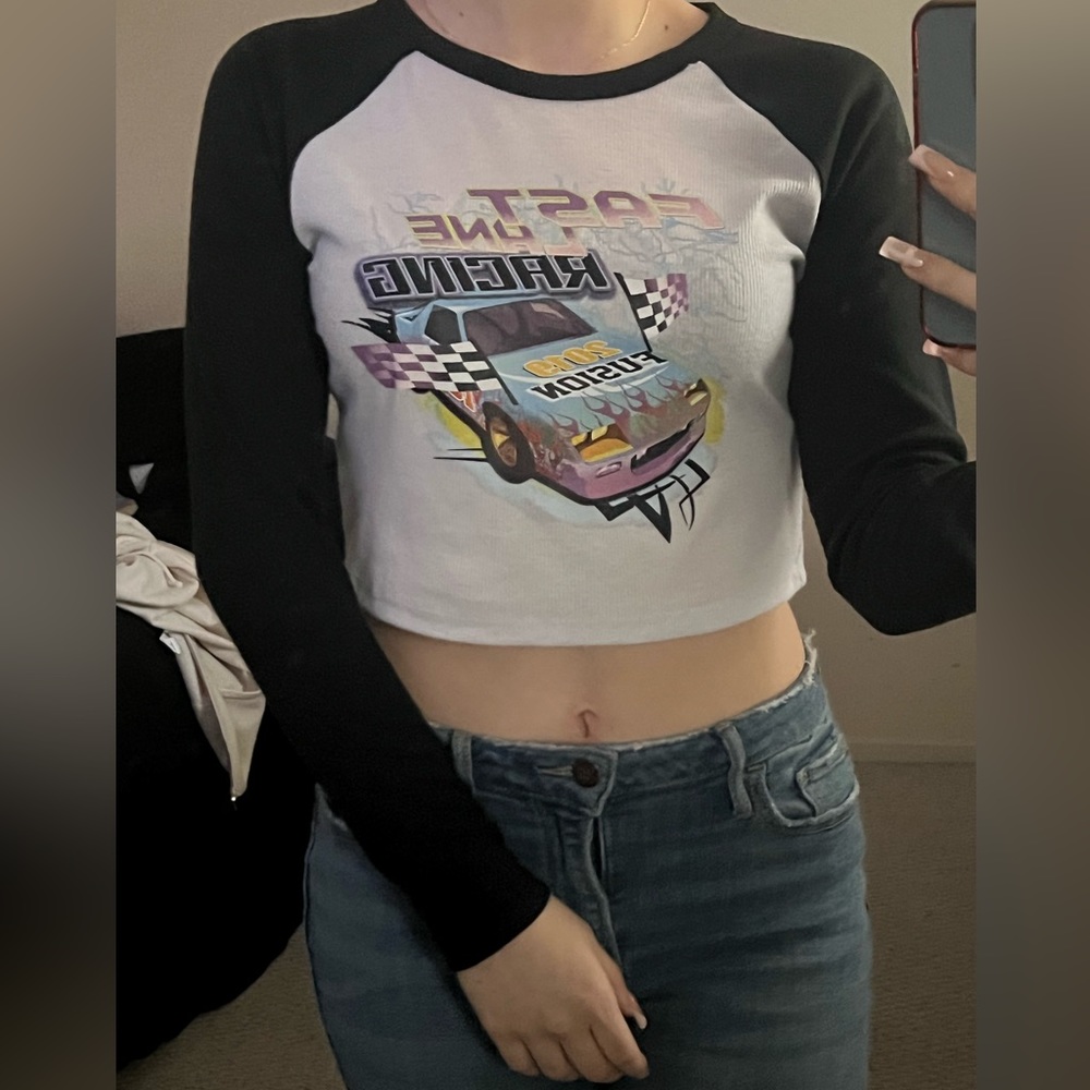 Graphic long sleeve crop top